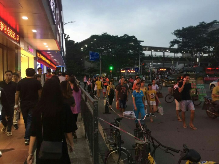 龙岗区冷饮甜品店转让 布吉冷饮甜品店转让 布吉商业老街旺铺招租