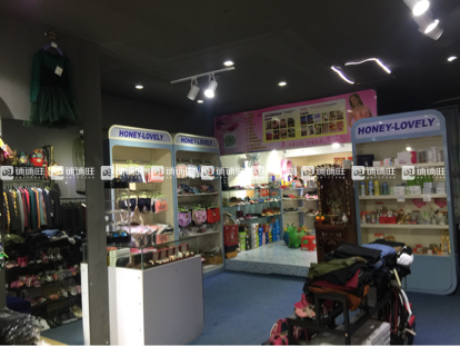 学校附近内衣店_滁州学院对面盈利内衣店转让(2)